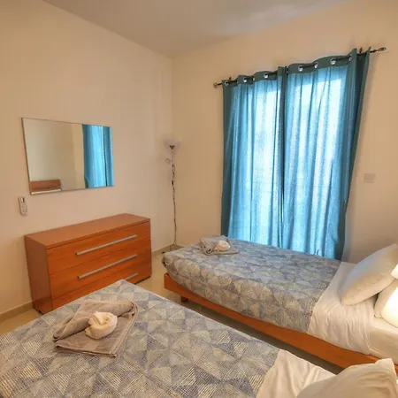 Apartman Large 3 Bedrooms Steps Away From Balluta Bay Bcam2-1