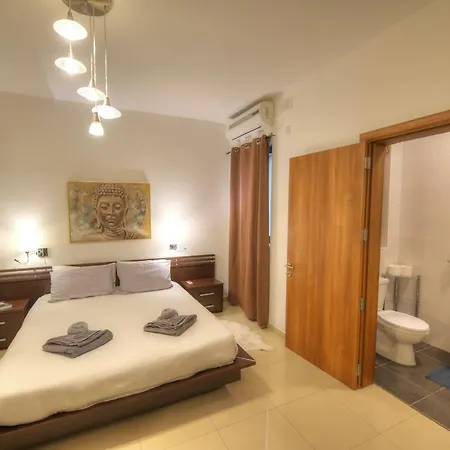 Apartman Large 3 Bedrooms Steps Away From Balluta Bay Bcam2-1 Sliema